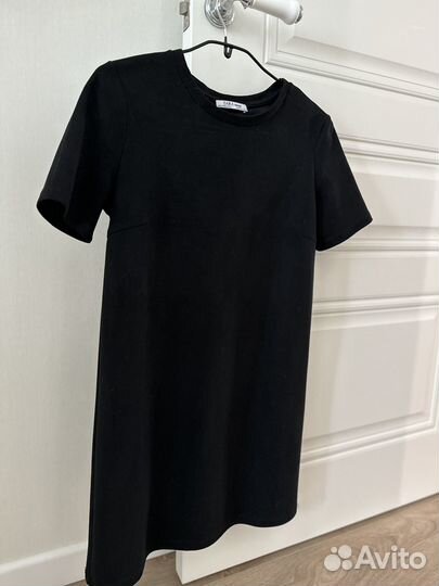 Платье Zara черное