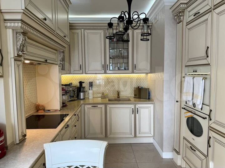 2-к. квартира, 70,7 м², 24/24 эт.