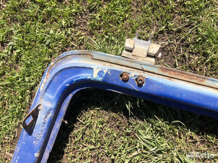 Крышка богажника 2121