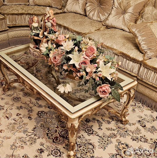 Искусственные цветы, букеты