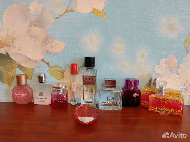 Пустые флаконы от туалетной воды