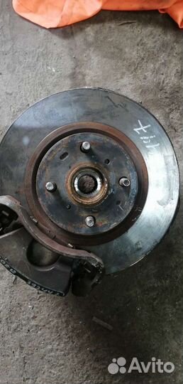 Ступицы передние Toyota nze124