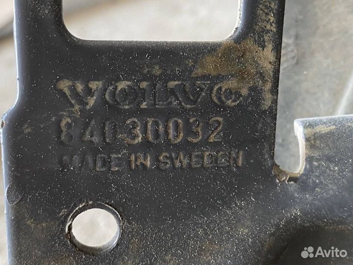 Угол бампера Volvo FH4 84030032