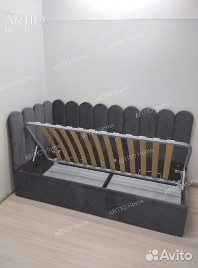 Диванчик детский