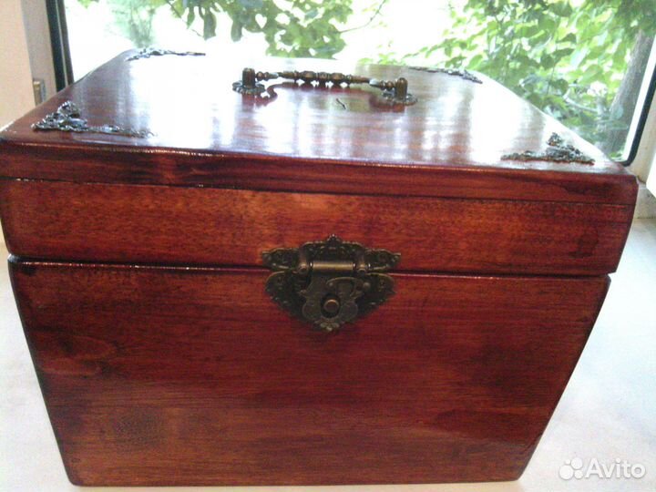 Сундучок и шкатулки ручной работы