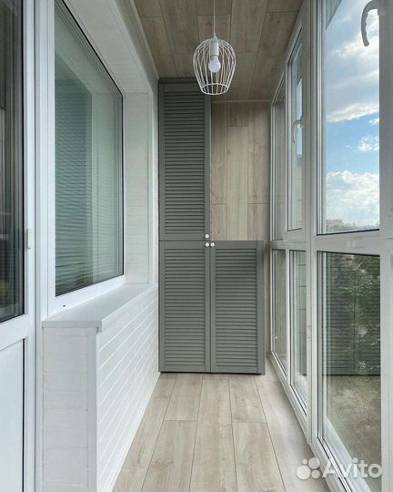 Отделка балкона