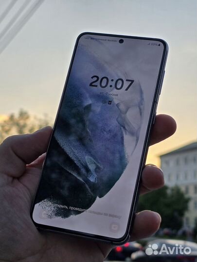 Samsung Galaxy S21, 8/256 ГБ