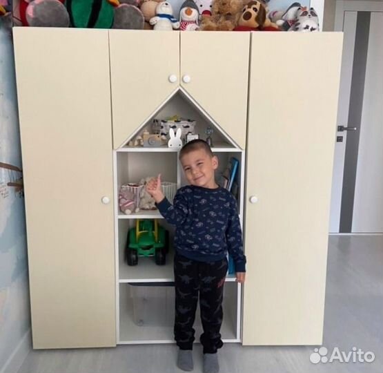 Шкаф-стеллаж