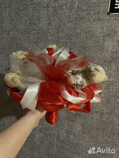 Красивый букет с мишками