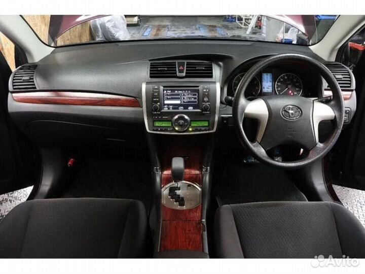 Toyota Premio 1.8 CVT, 2014, 38 000 км