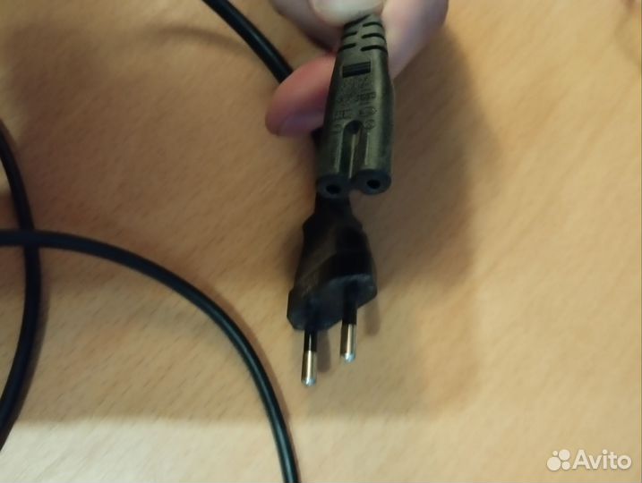 Кабель сетевой восьмёрка прямая вилка
