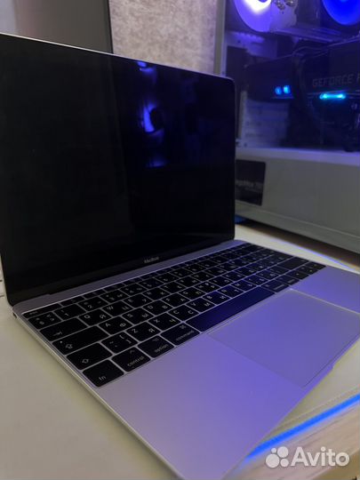 MacBook (Retina, 12-inch, 2017)