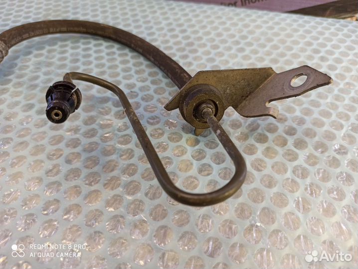 Трубка цилиндра сцепления Volkswagen Polo