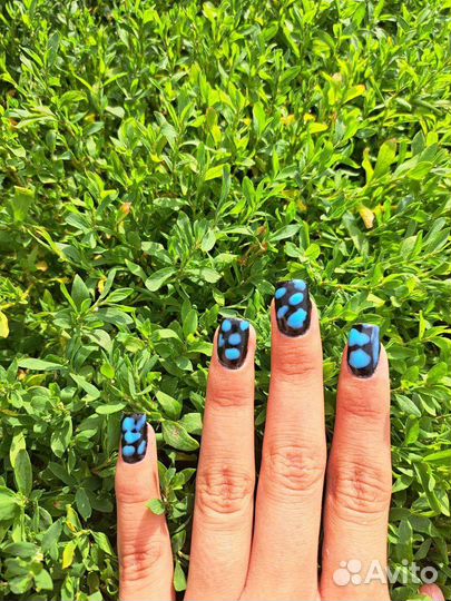 Модель на маникюр