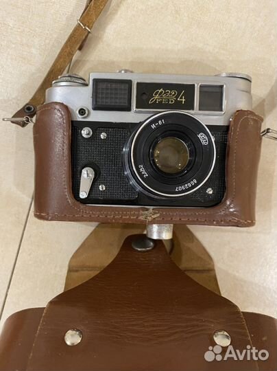 Фотоаппарат фэд 4, вспышка, книга