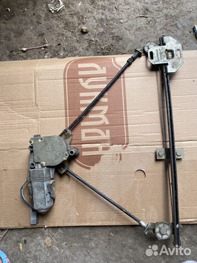 Стеклоподъемник priora