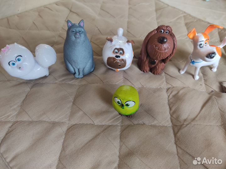 Фигурки из мультфильма. Драконы, домашние животные