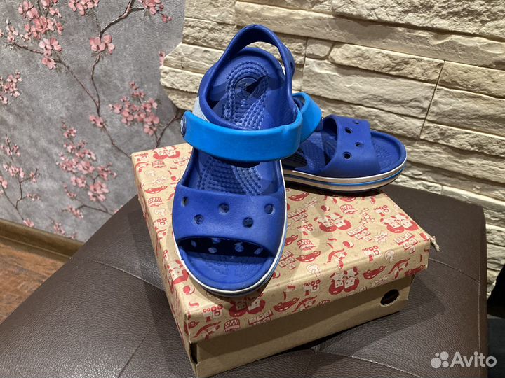 Сандалии crocs c9