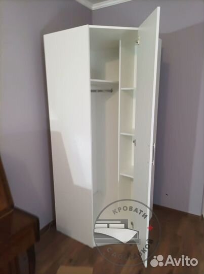 Шкаф распашной