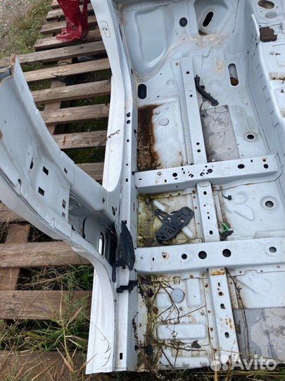 Порог левый Renault Fluence седан K4M838 2014