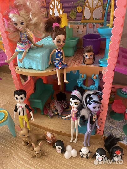 Дом с рогами и куклы этхетчемлс