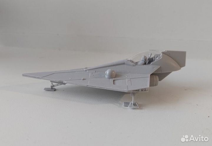 Смоляная модель StarWars Jedi Starfighter 1/72 FM