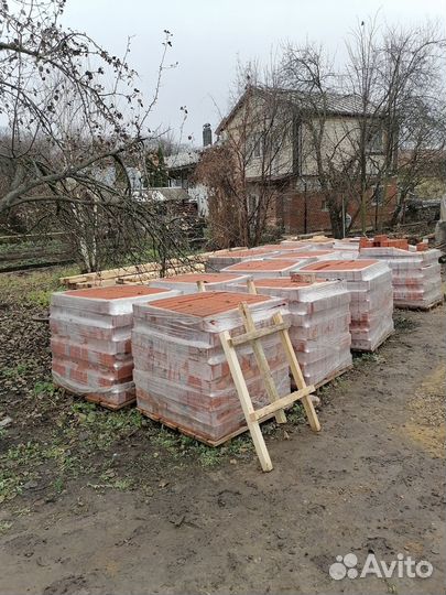 Кирпич красный