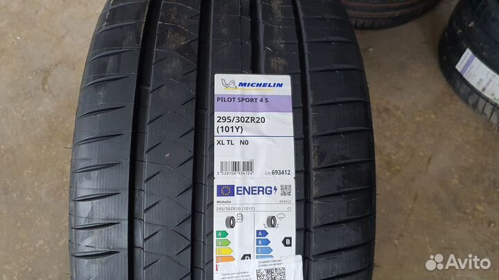 Michelin Pilot Sport 4 S 295/30 R20 101Y