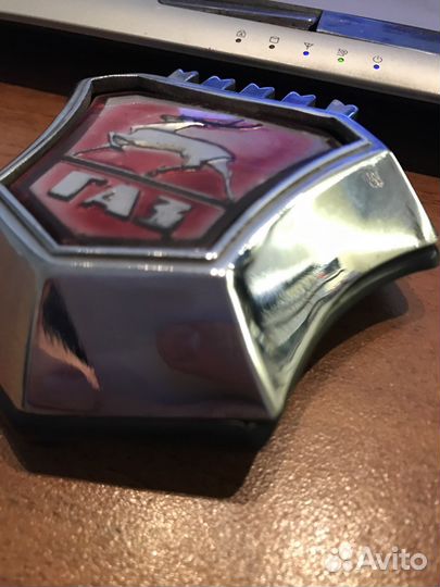 Эмблема Газ 13