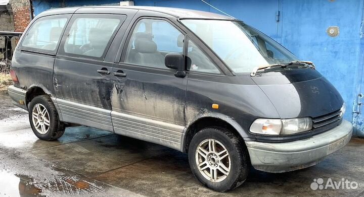 Тойота Превия