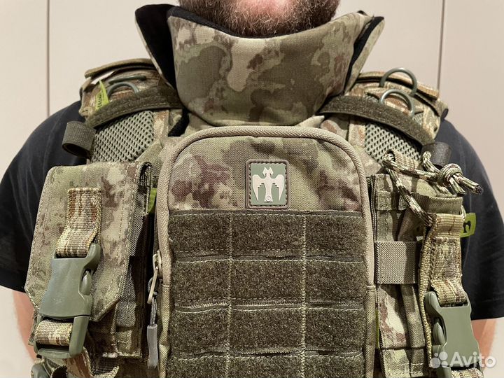 Плитник с модулями и подсумками