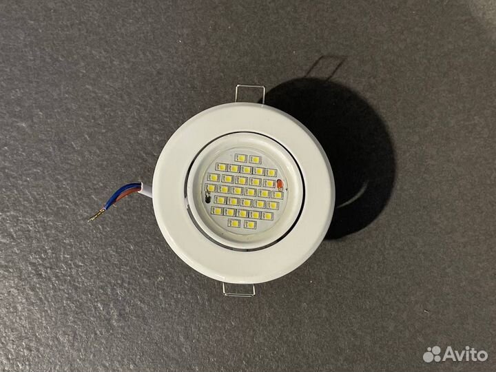 Светильник потолочный светодиодный