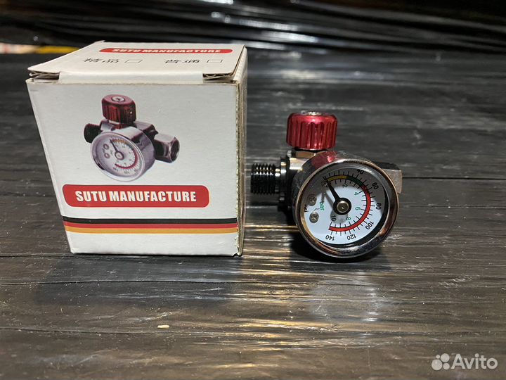 Манометр (регулятор давления)