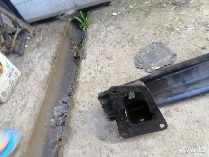 Усилитель заднего бампера фольксваген пассат б6