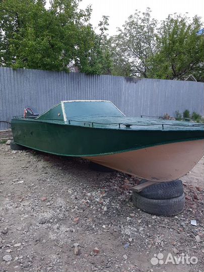 Продаю лодку с мотором