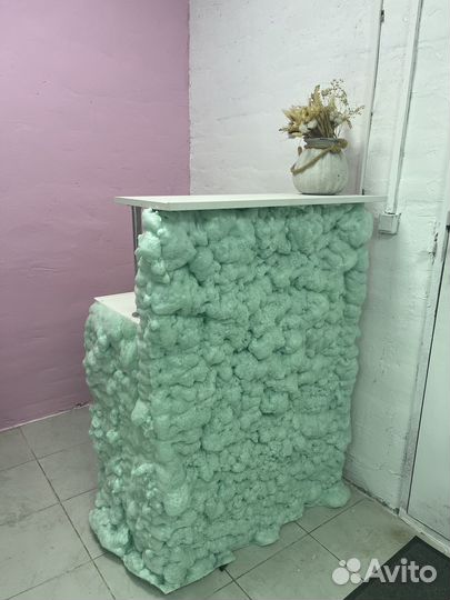 Стойка для администратора