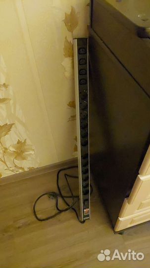 Блок 12+4 c13 розеток Hyperline для 19 стойки