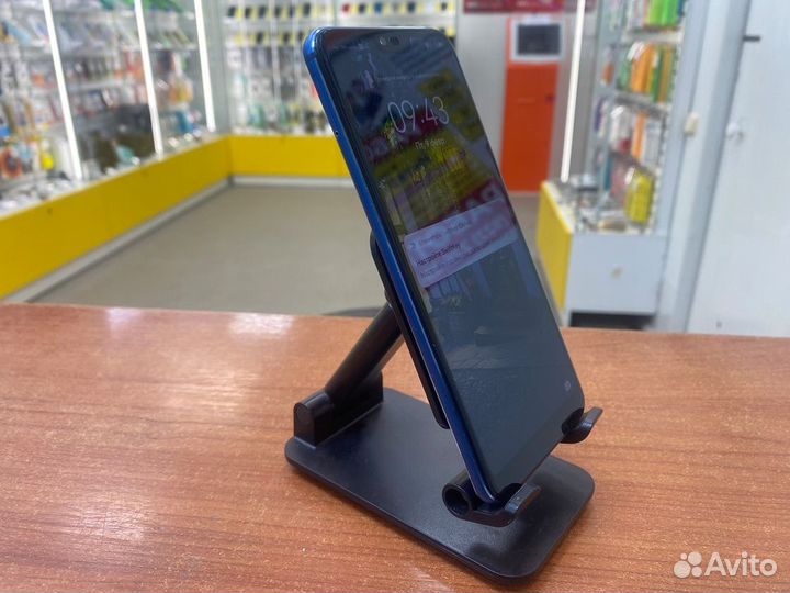 HONOR 10, 4/64 ГБ