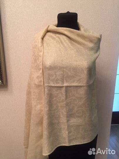 Палантин с люрексом