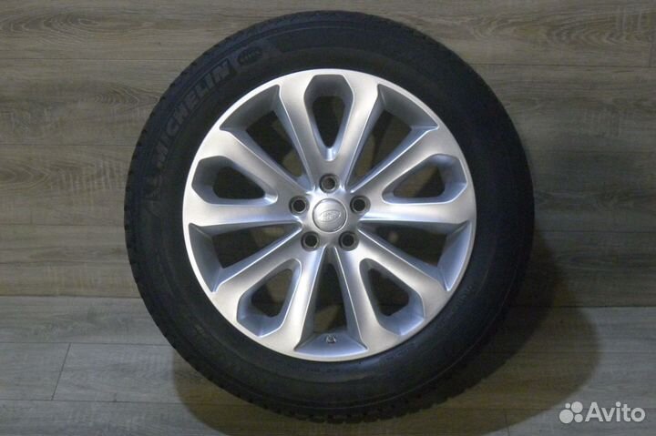 Комплект колес R20 Range Rover Vogue оригинал