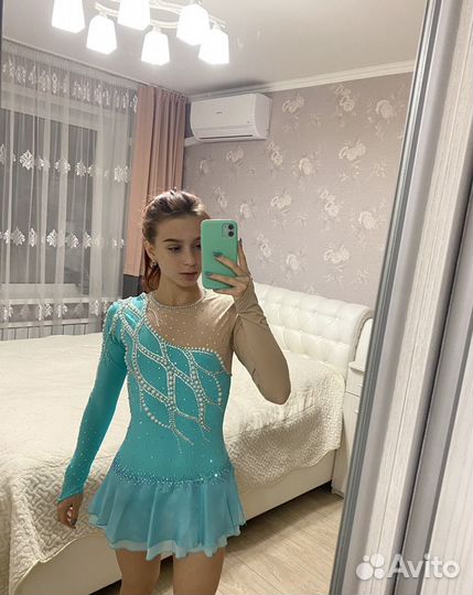 Костюм для фигурного катания