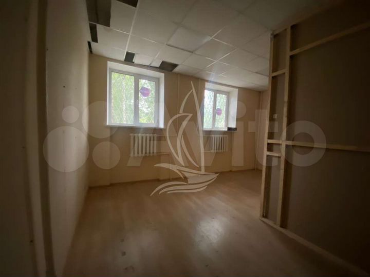 Помещение своб.назначения, 82 кв.м