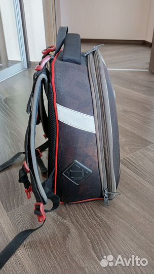 Рюкзак школьный