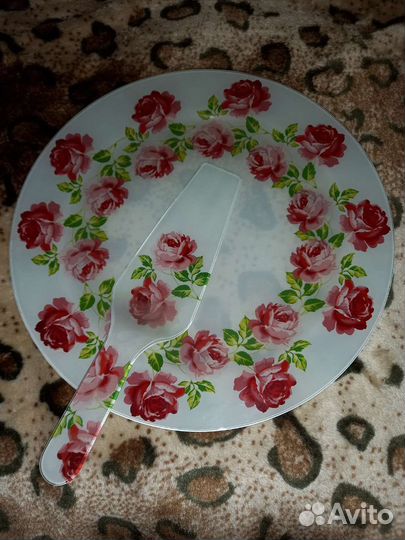 Блюдо для торта с лопаткой