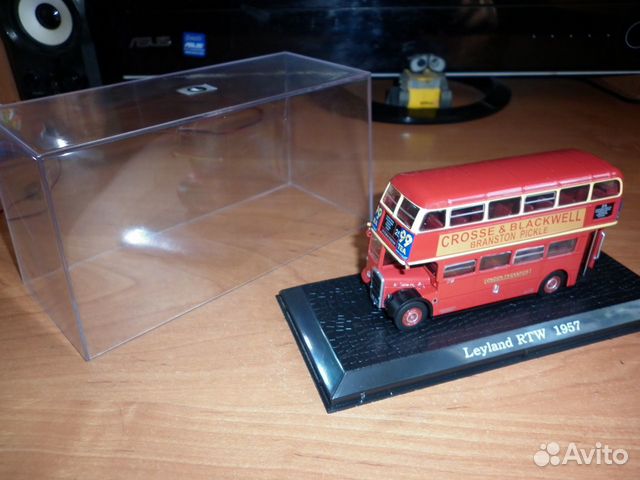Коллекционная модель автобуса Leyland RTW 1957