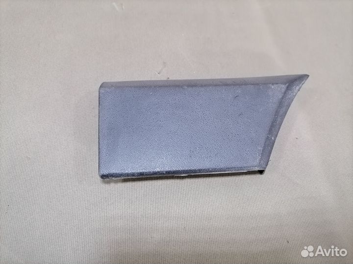 Молдинг крыла перед.прав.Volkswagen Passat B3 1990