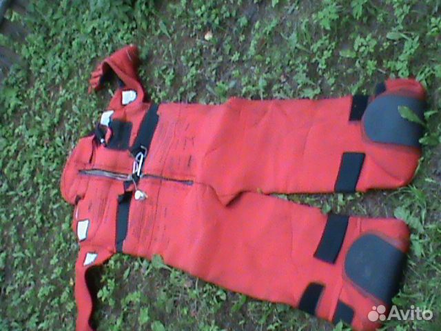 Костюм спасательный