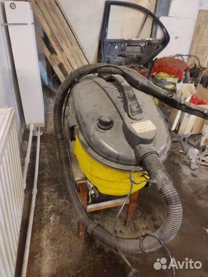 Моющий пылесос Karcher