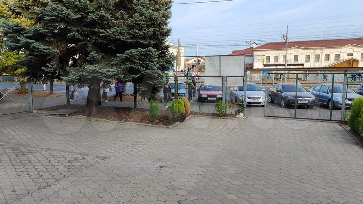 Помещение в аренду, 415 м²