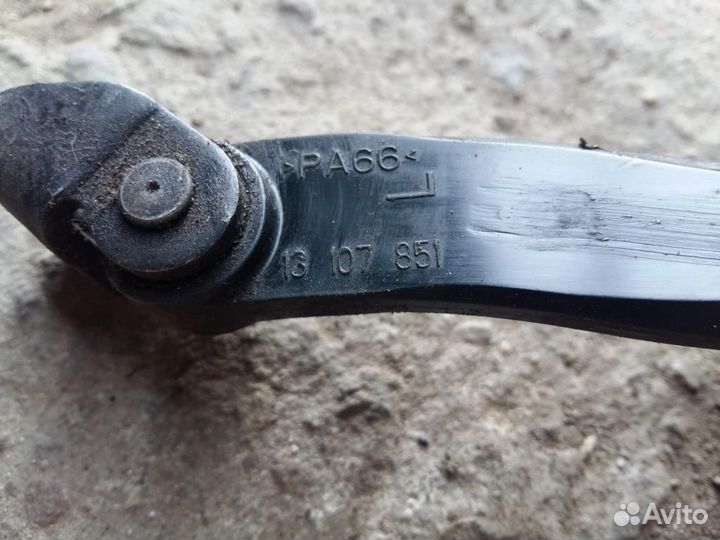 Ограничитель двери задний Opel Astra H 2004-2014